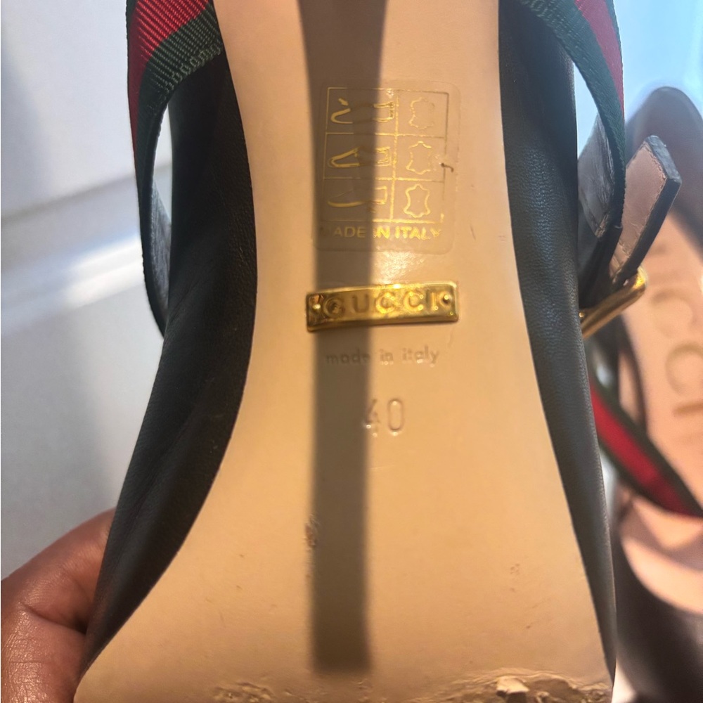 Gucci Black Heels with Red and Green Straps - Picture 5 of 7